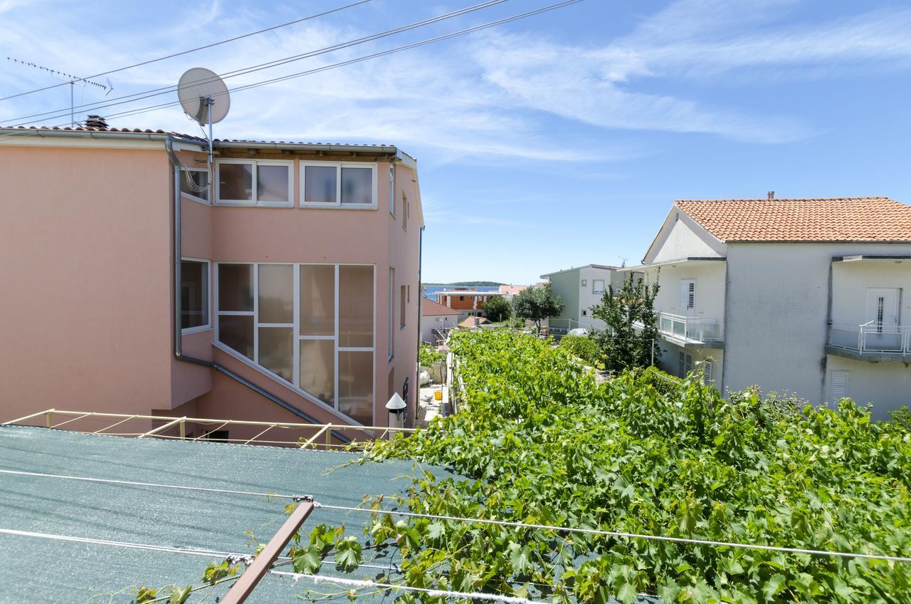 Apartment Eva P. Primošten Exterior foto